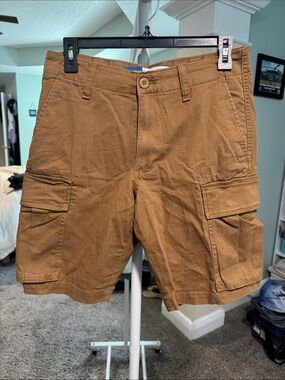 Men's Cargo Shorts in Brown - Casual Utility Style